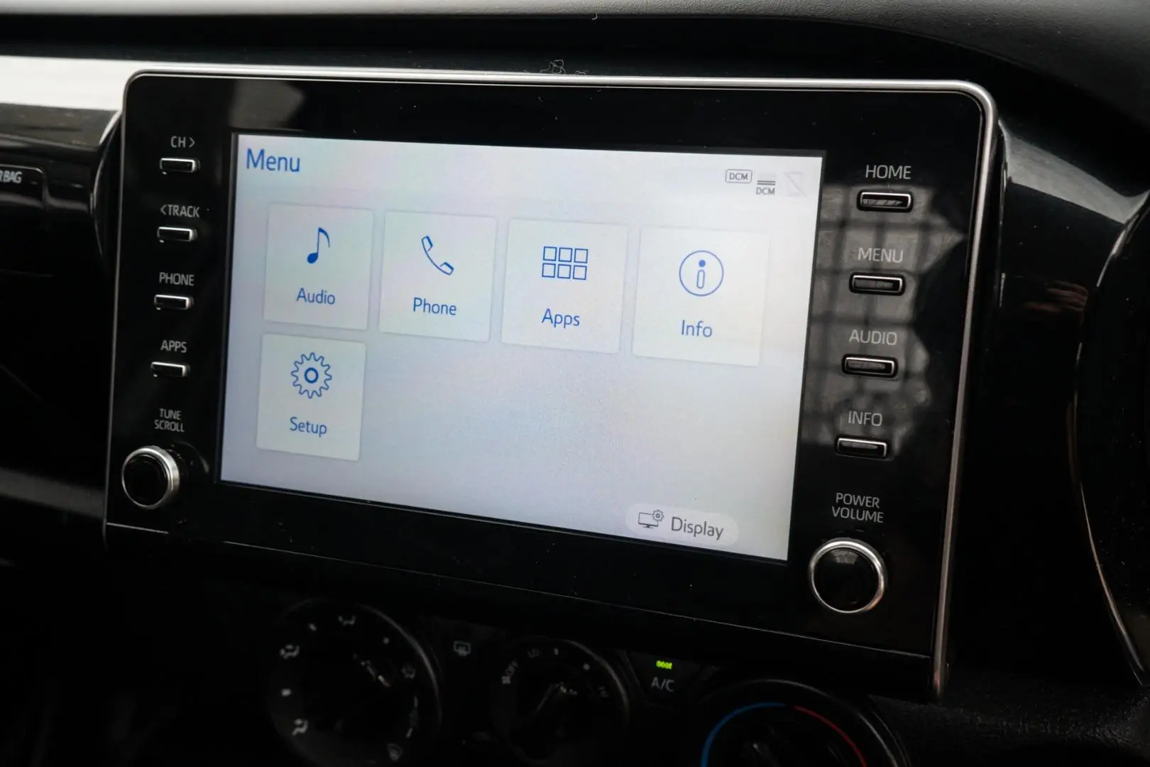 2022 Toyota Hilux Gallery Image 10