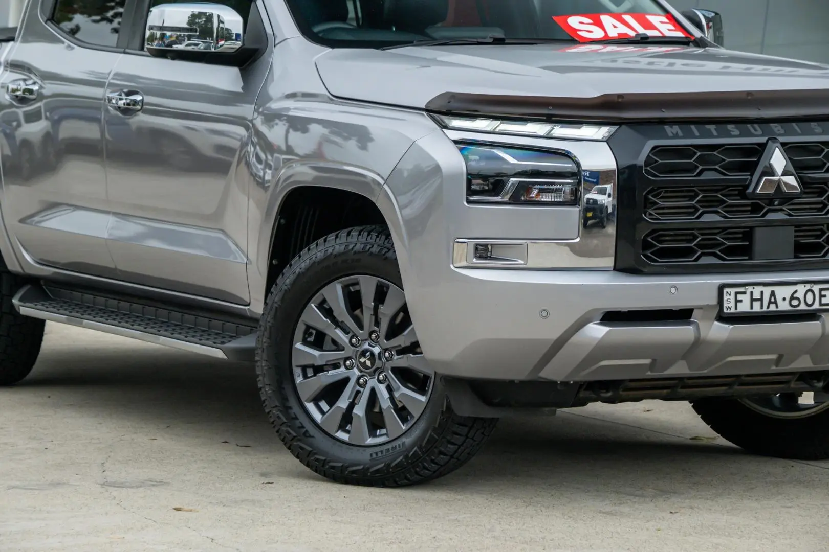 2024 Mitsubishi Triton Gallery Image 6