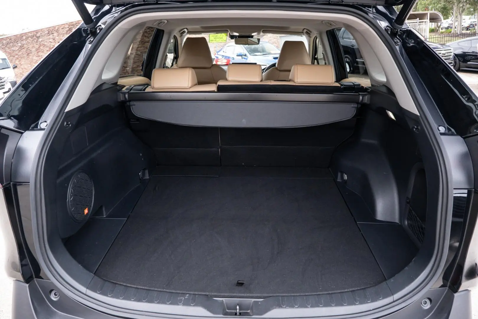 2022 Toyota RAV4 Gallery Image 19