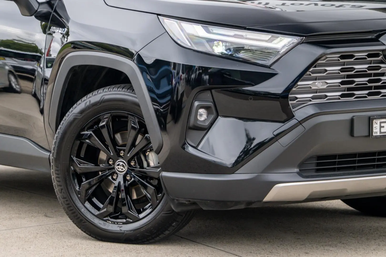2022 Toyota RAV4 Gallery Image 6