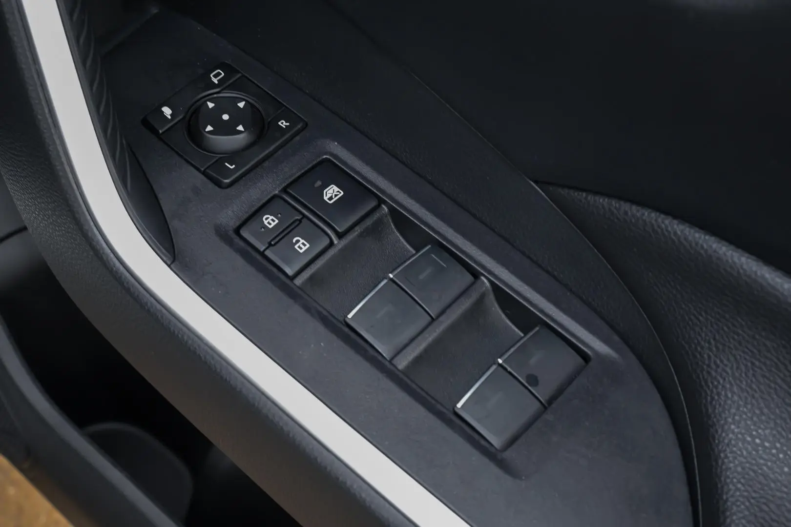 2024 Toyota RAV4 Gallery Image 10