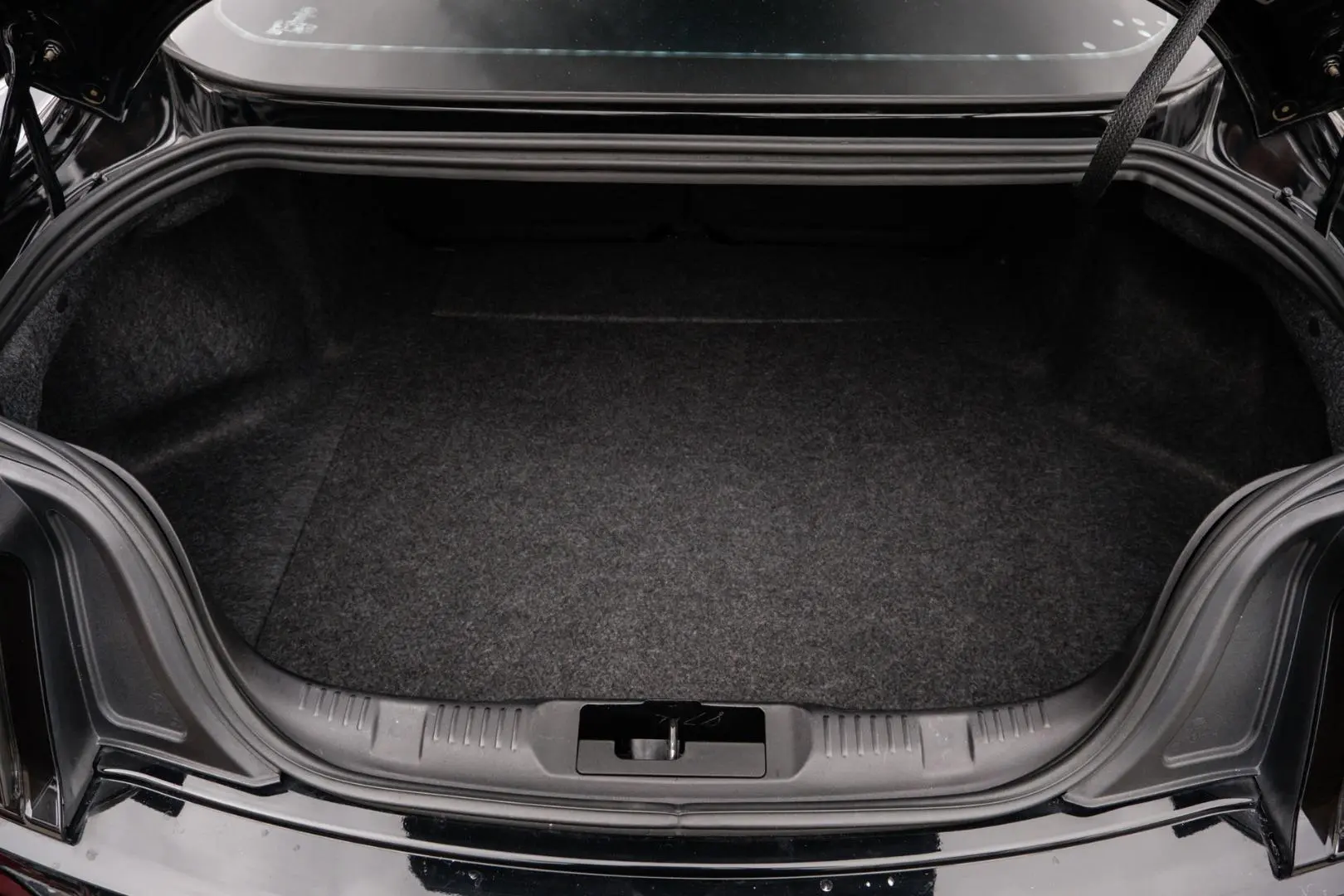 2017 Ford Mustang Gallery Image 24