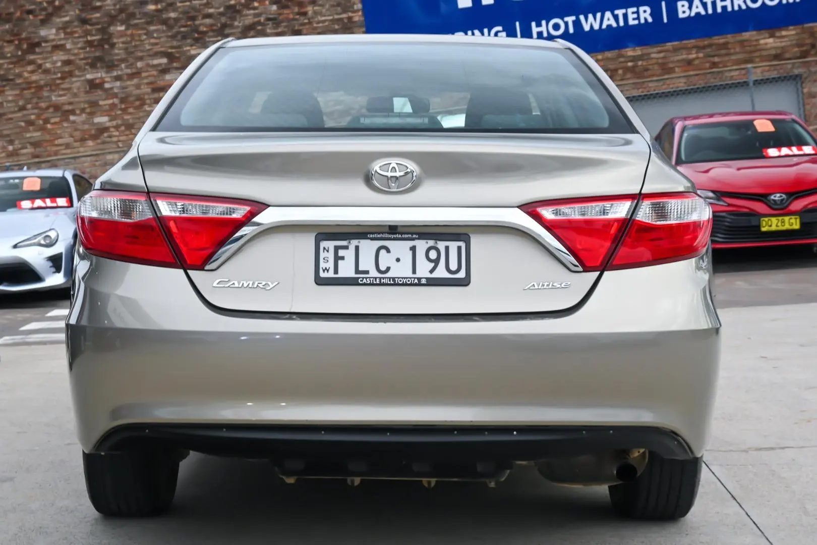 2017 Toyota Camry Gallery Image 5