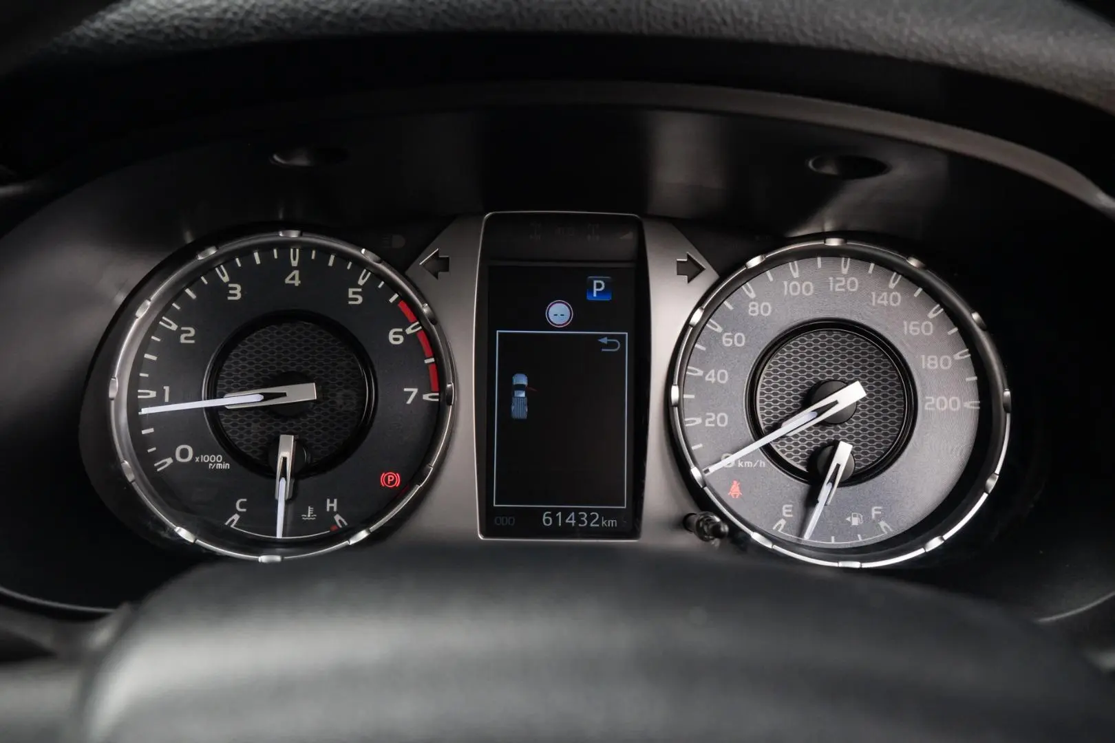 2022 Toyota Hilux Gallery Image 9