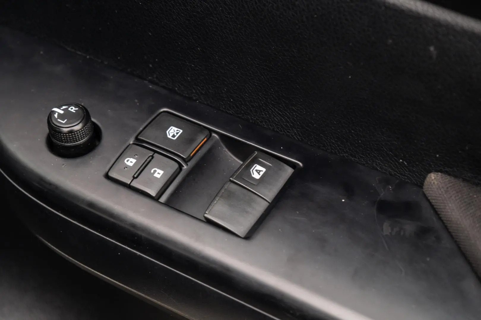 2018 Toyota Hilux Gallery Image 17