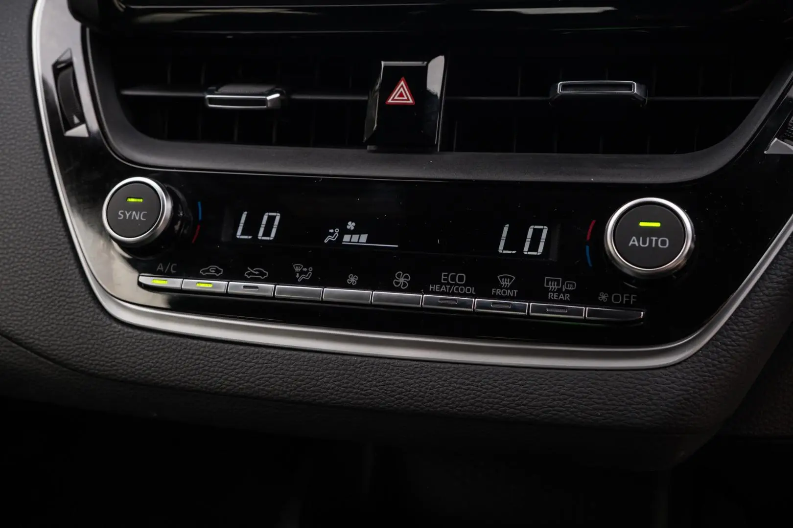 2025 Toyota Corolla Gallery Image 12