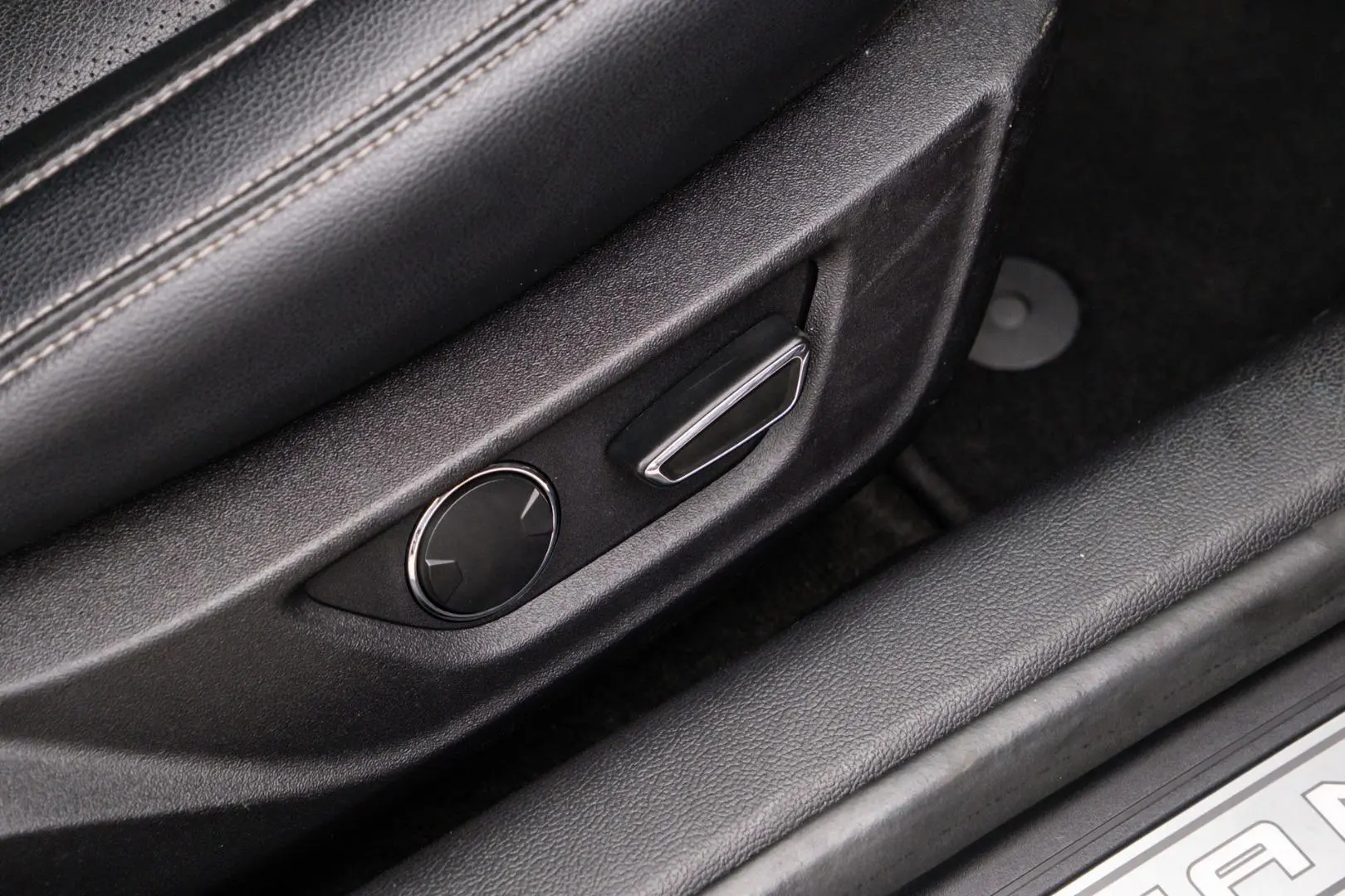 2017 Ford Mustang Gallery Image 23