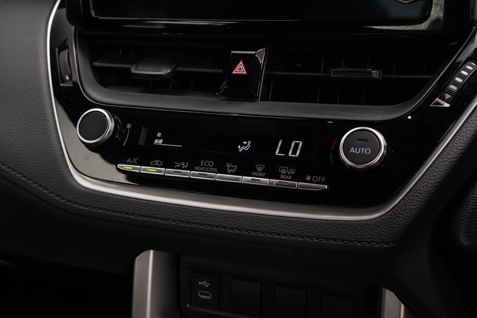 2024 Toyota Corolla Cross Gallery Image 13