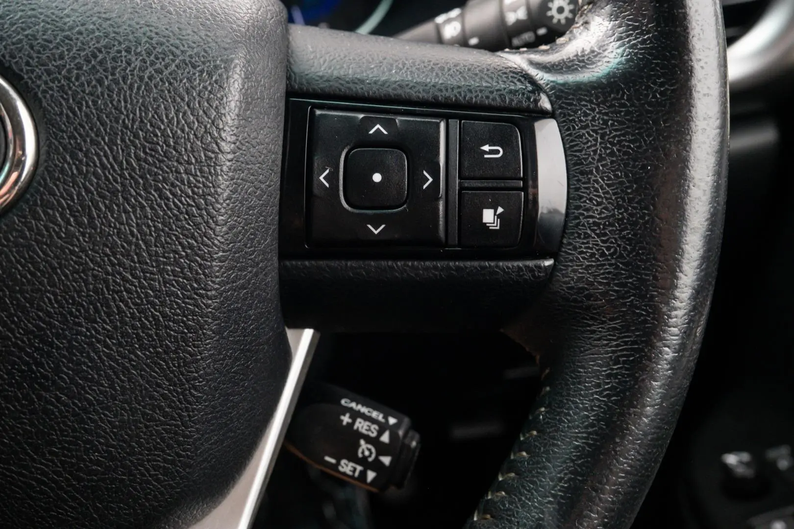 2017 Toyota Hilux Gallery Image 17