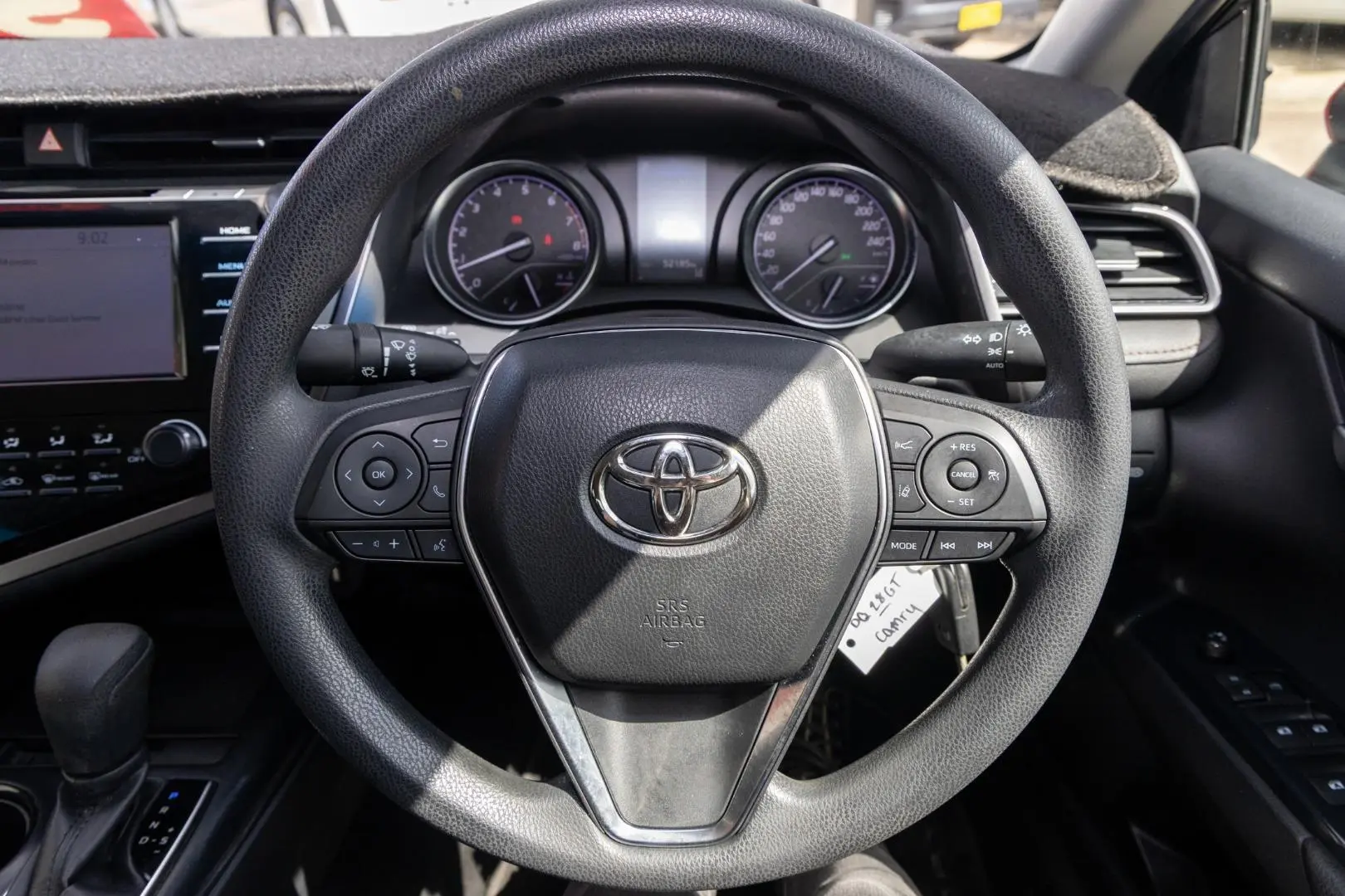 2019 Toyota Camry Gallery Image 10