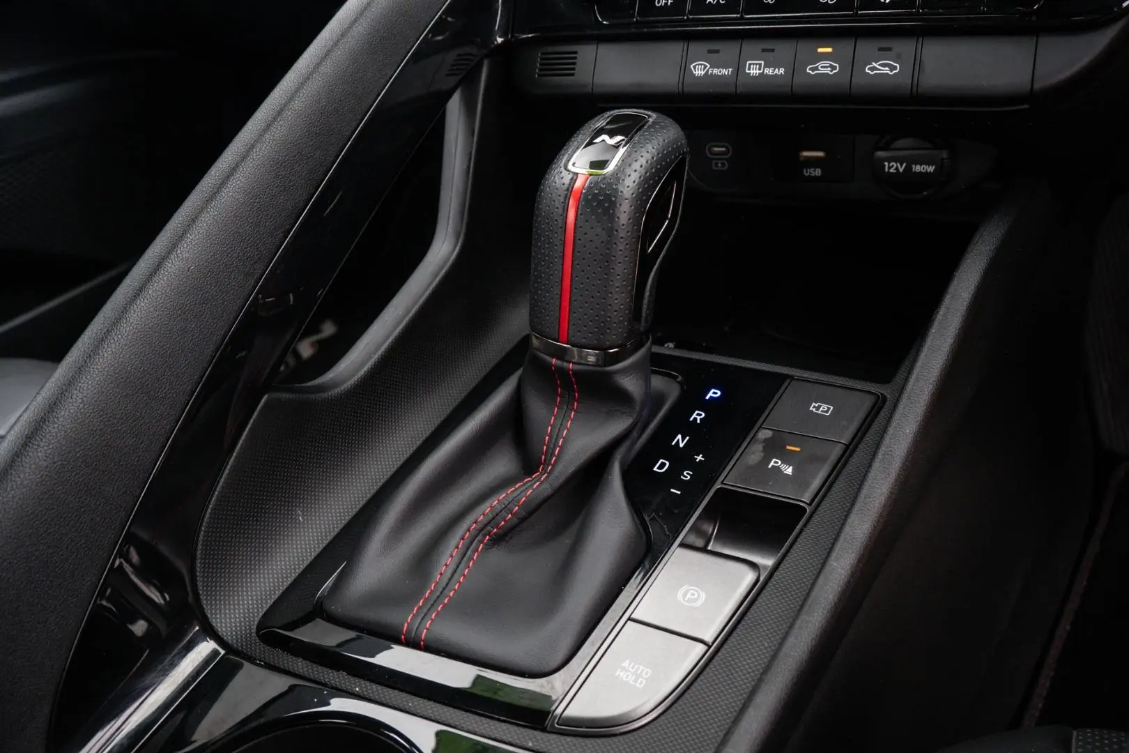 2024 Hyundai i30 Gallery Image 14