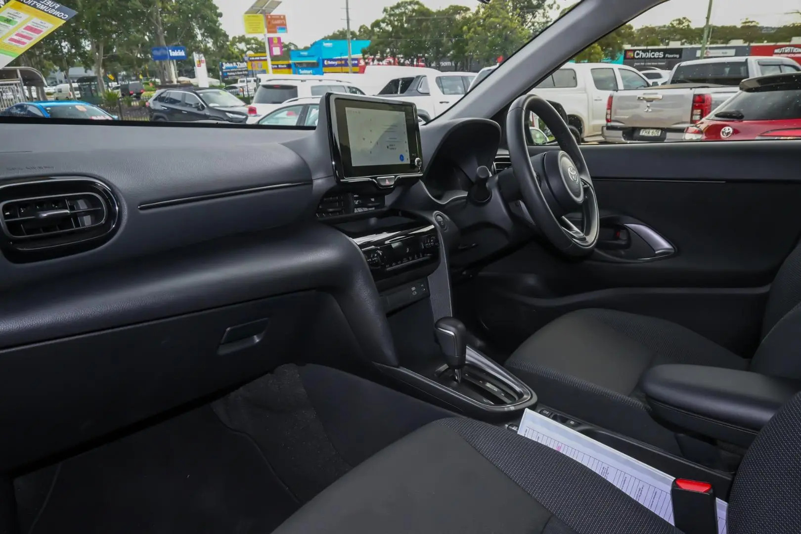 2025 Toyota Yaris Cross Gallery Image 8