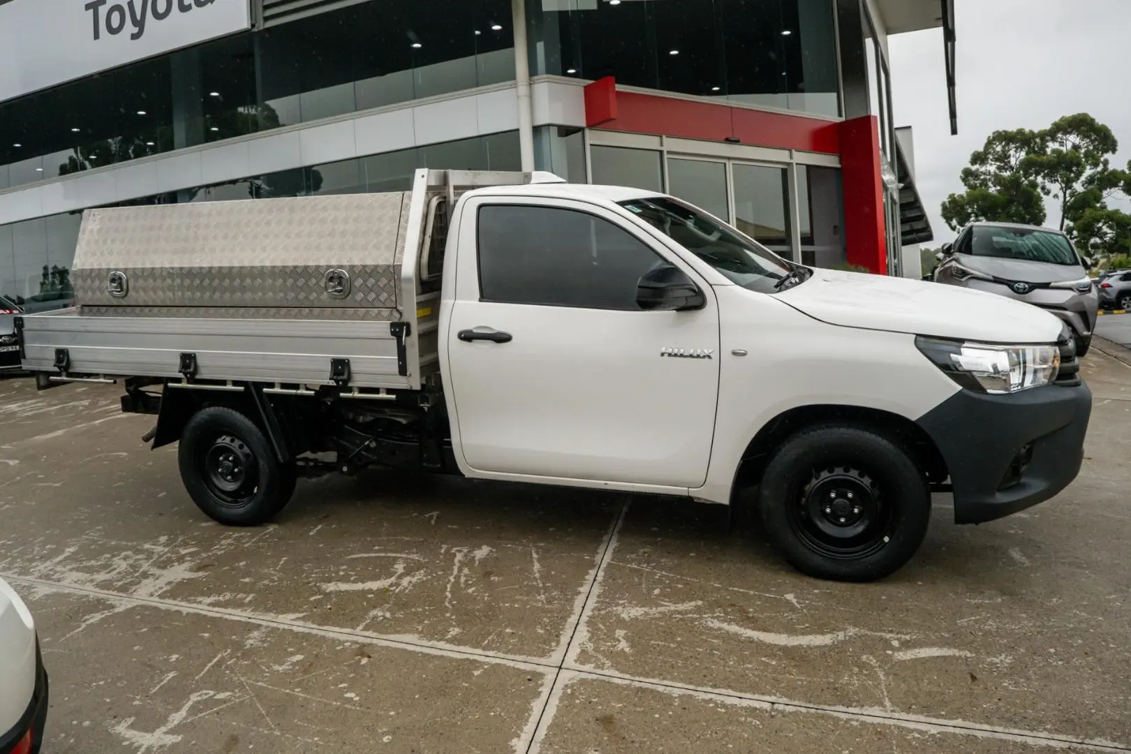 2022 Toyota Hilux Gallery Image 3