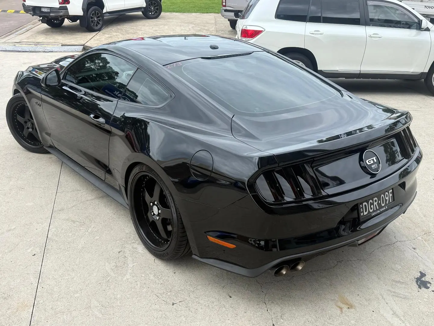 2017 Ford Mustang Gallery Image 11