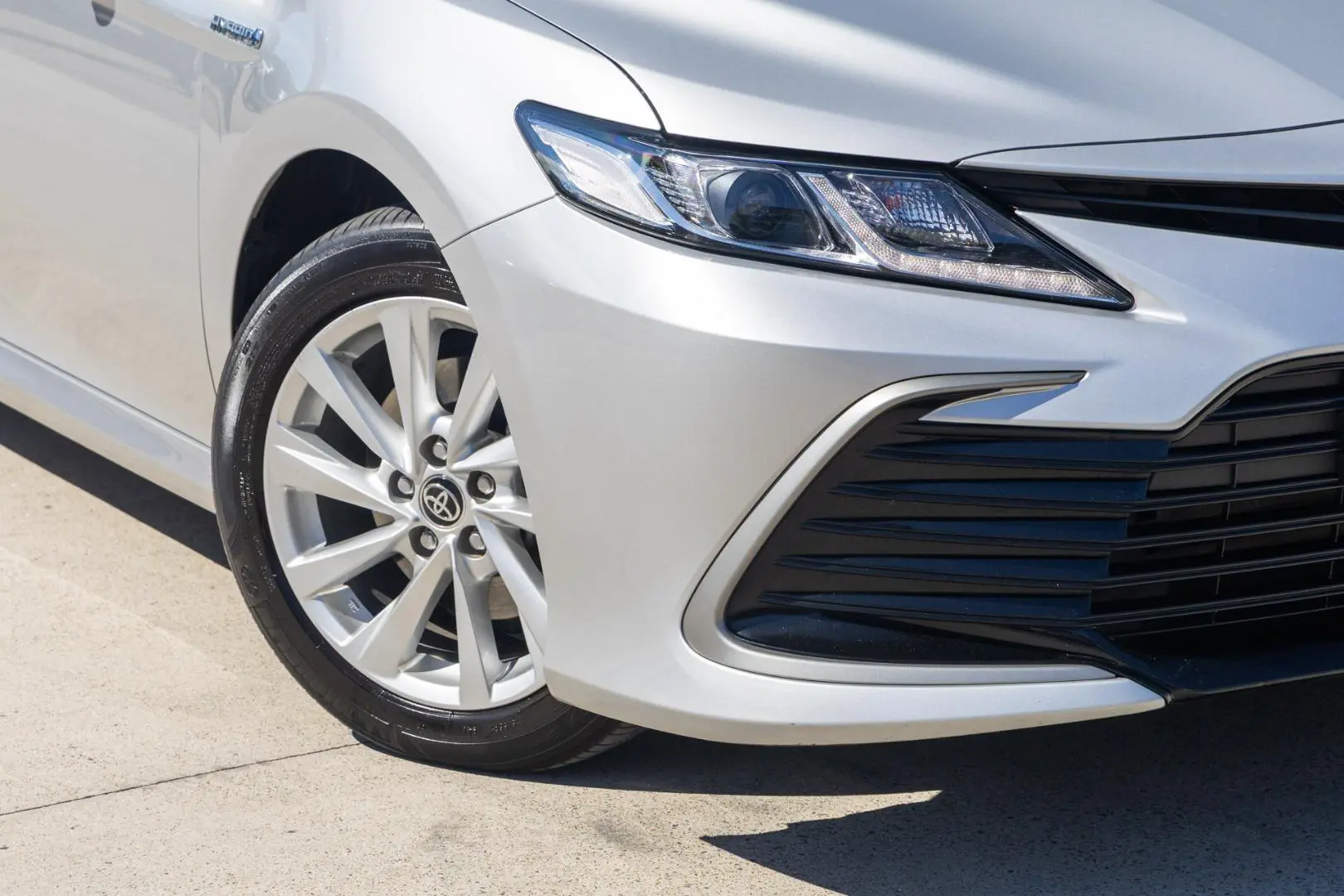 2024 Toyota Camry Gallery Image 6