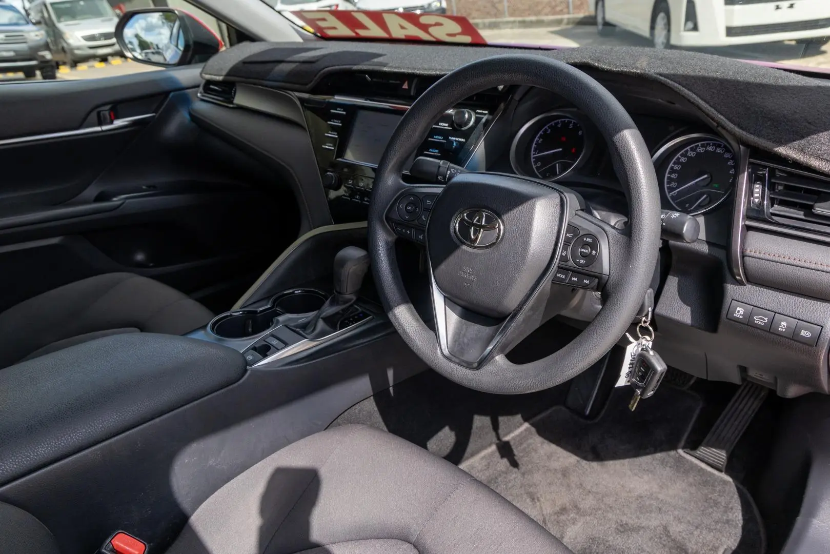 2019 Toyota Camry Gallery Image 7