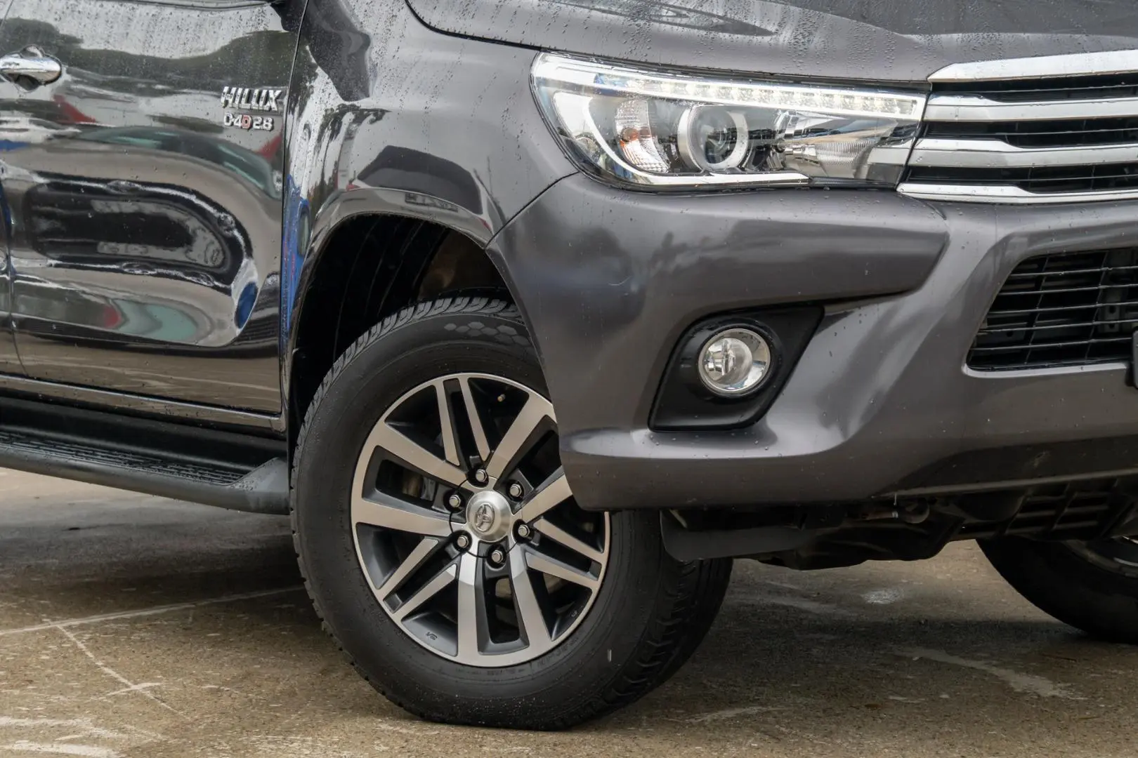 2017 Toyota Hilux Gallery Image 6
