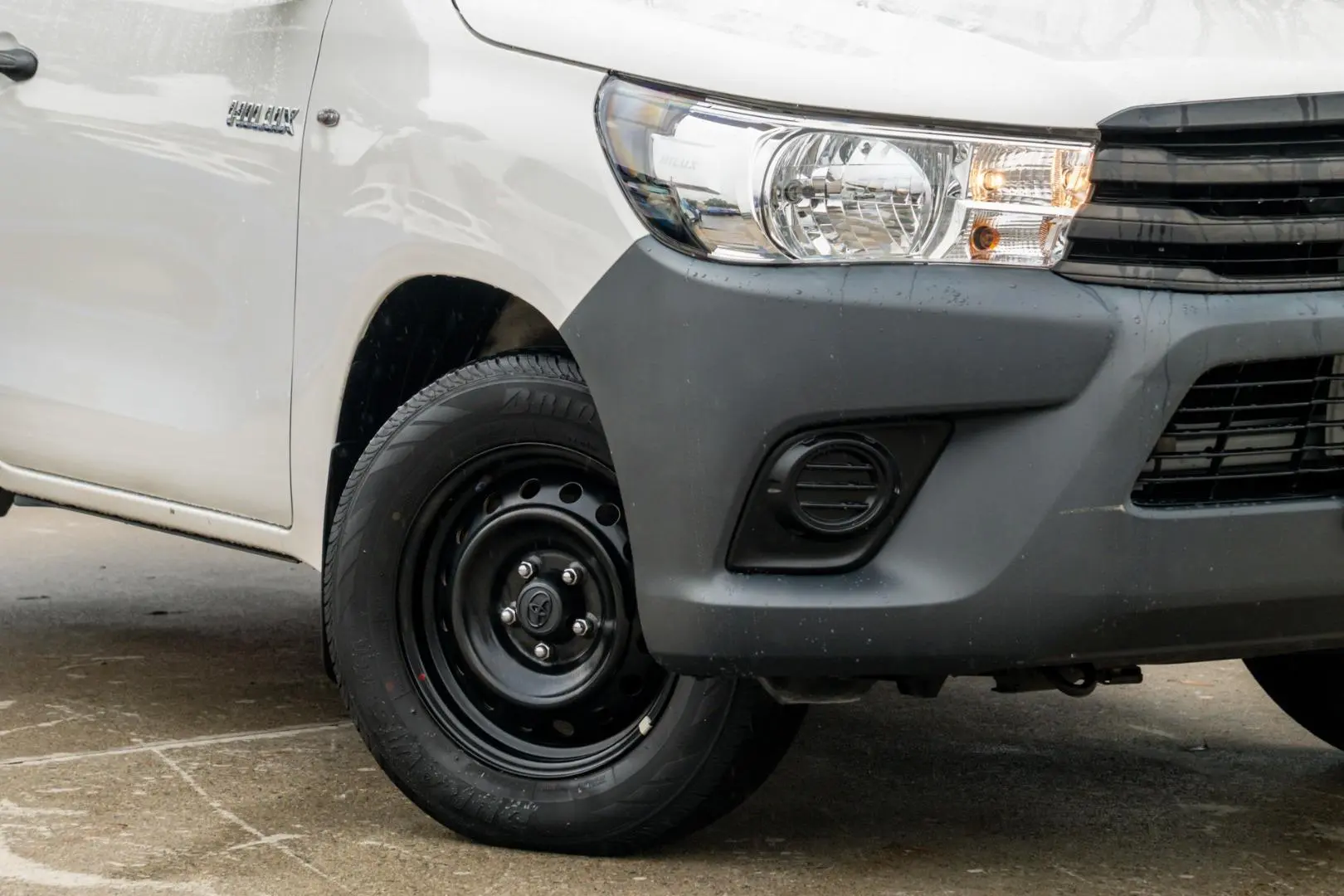 2022 Toyota Hilux Gallery Image 6