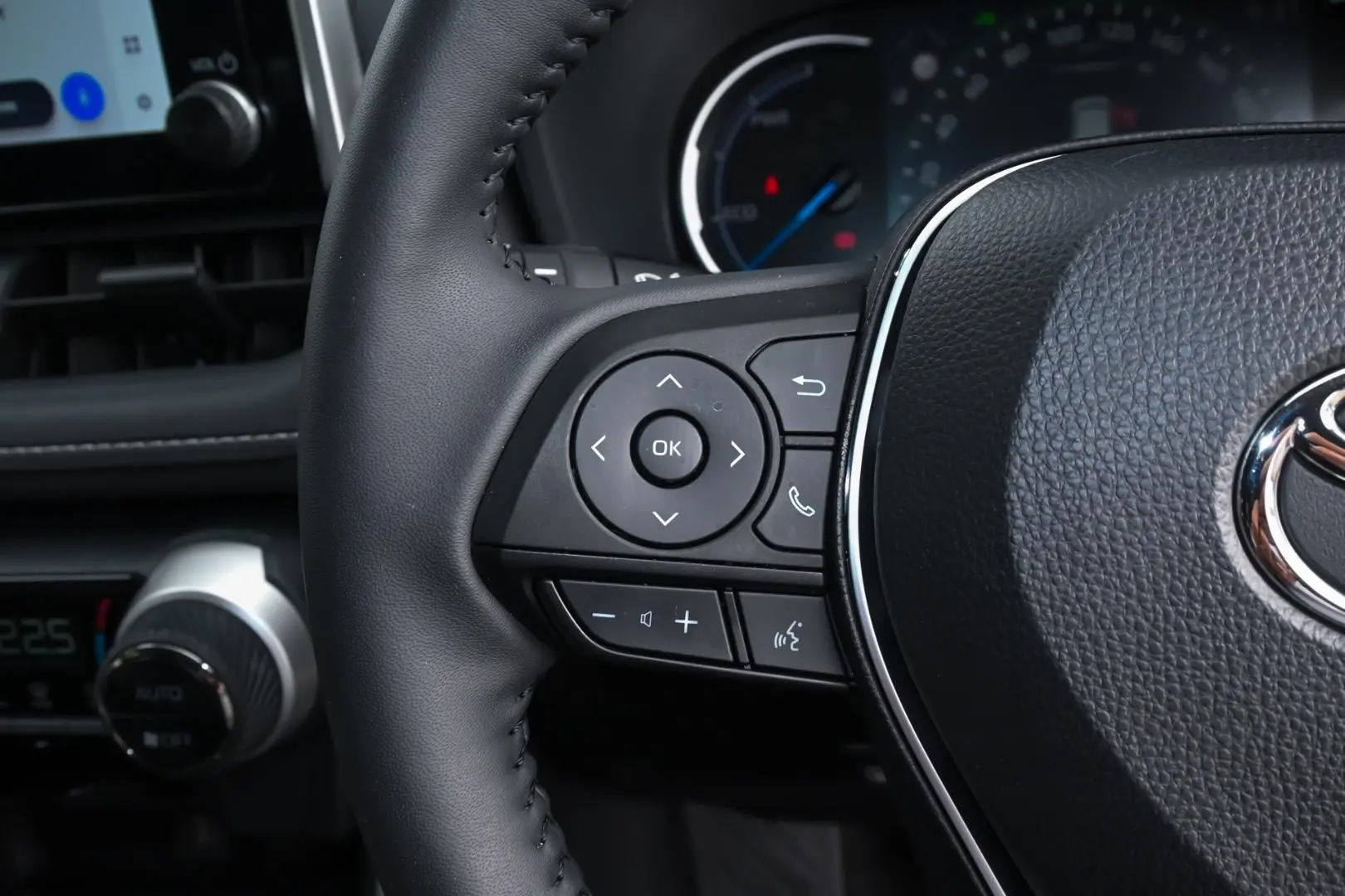 2024 Toyota RAV4 Gallery Image 12