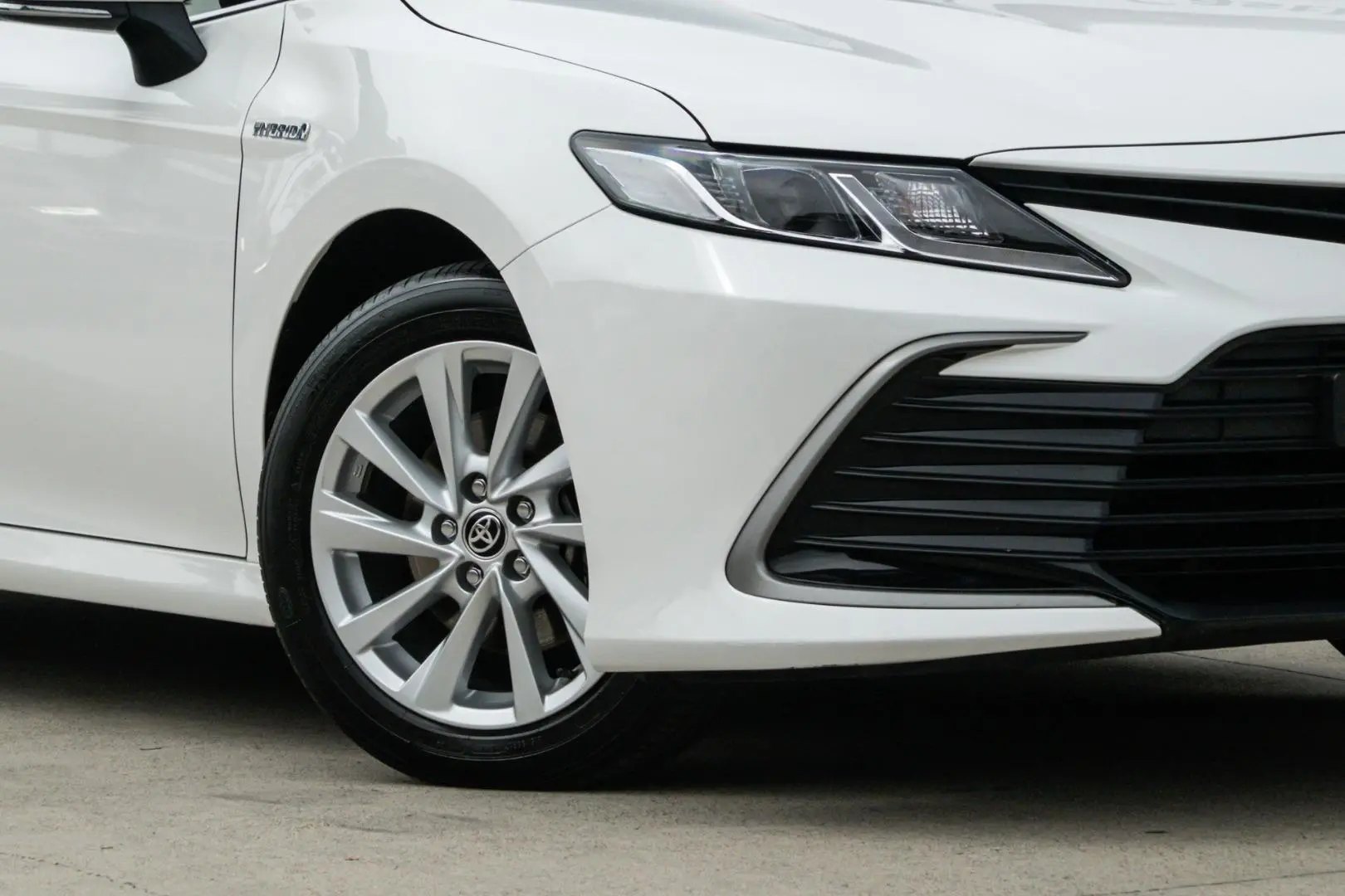 2024 Toyota Camry Gallery Image 6