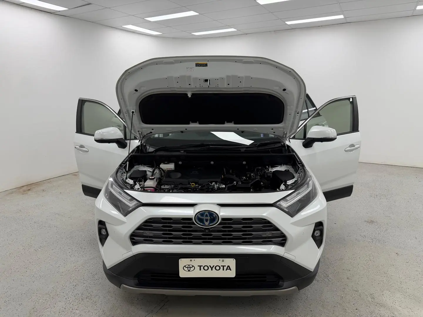 2023 Toyota RAV4 Gallery Image 14