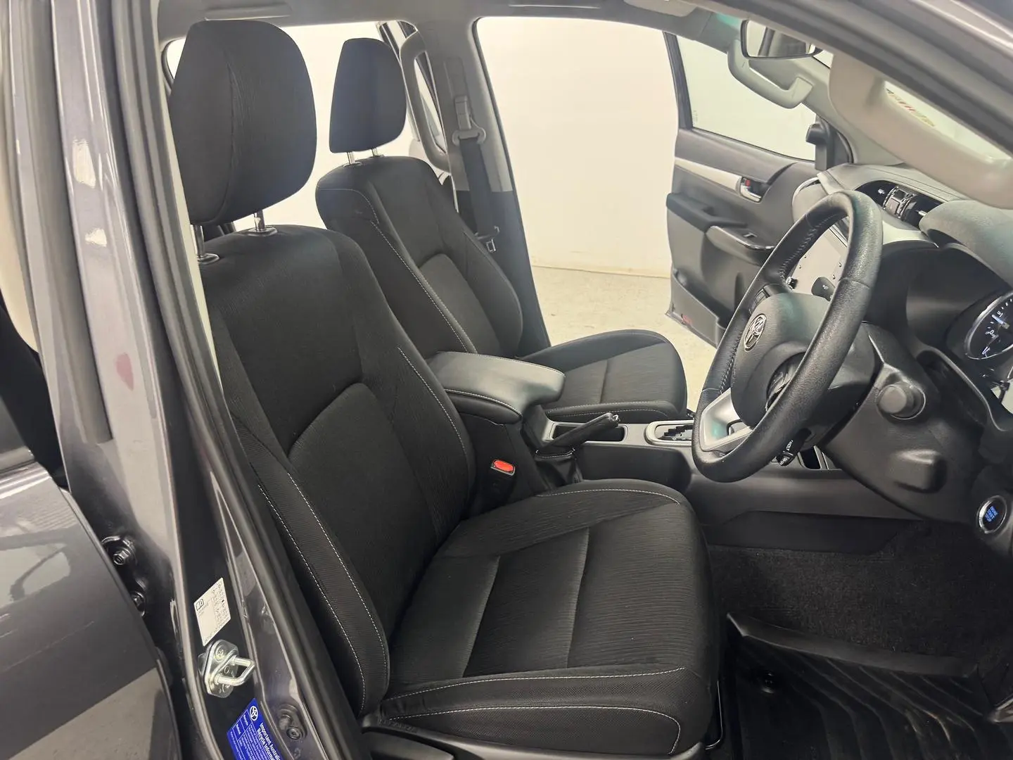 2025 Toyota Hilux Gallery Image 26