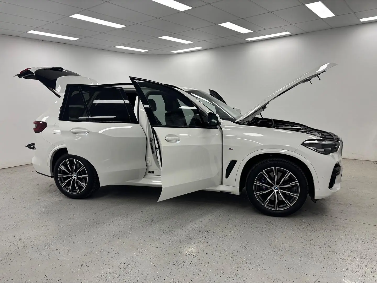 2021 BMW X5 Gallery Image 6