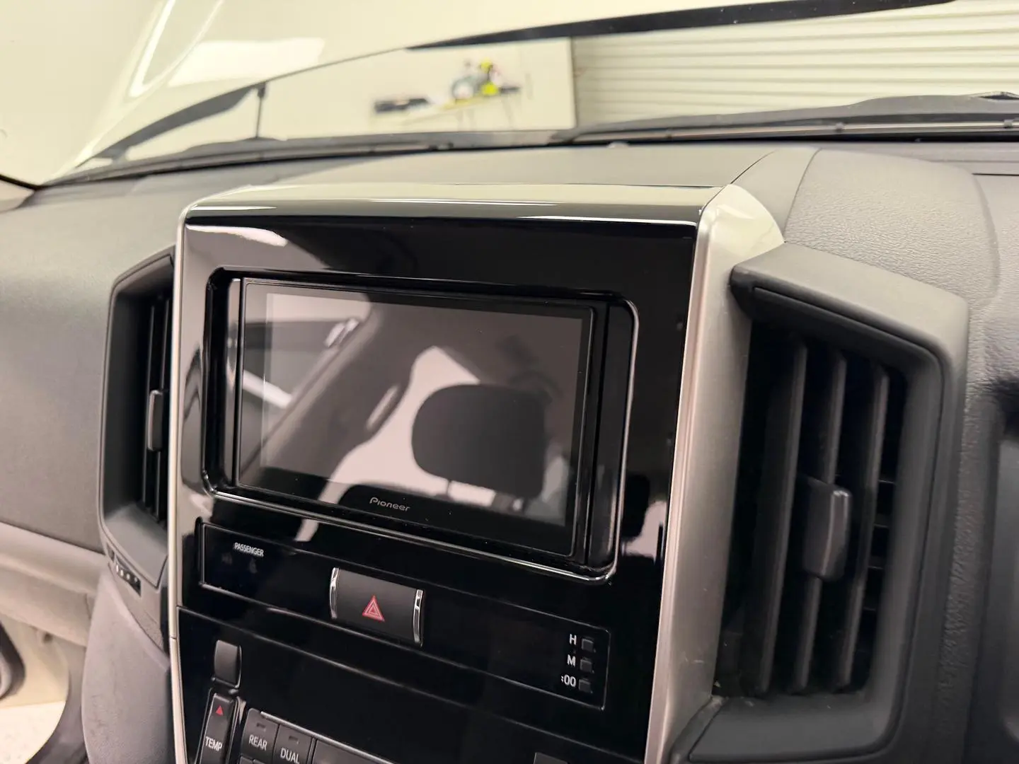 2020 Toyota Landcruiser Gallery Image 18