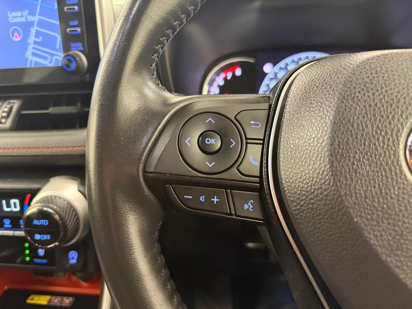 2022 Toyota RAV4 Gallery Image 31