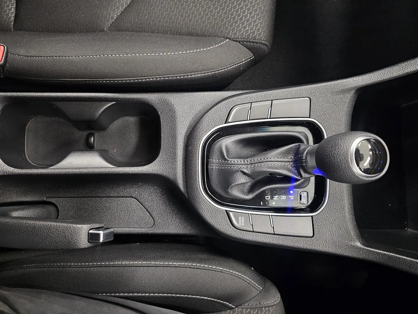 2020 Hyundai i30 Gallery Image 30