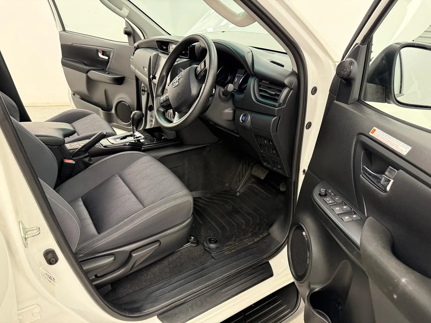 2024 Toyota Fortuner Gallery Image 22