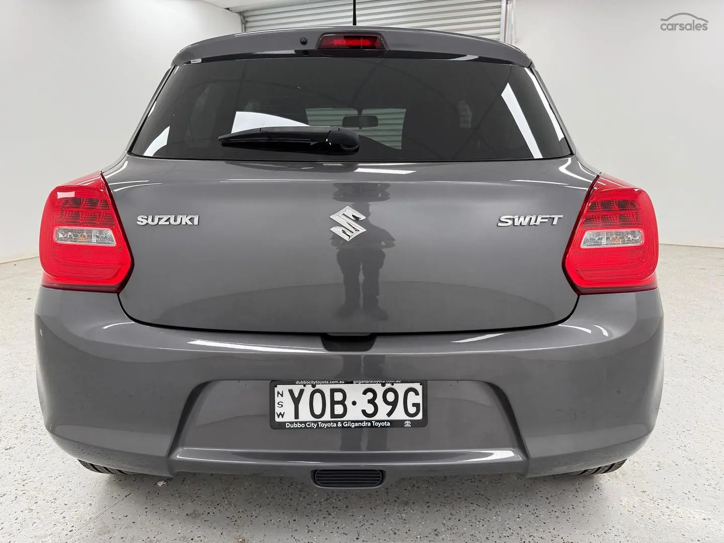 2023 Suzuki Swift Gallery Image 4