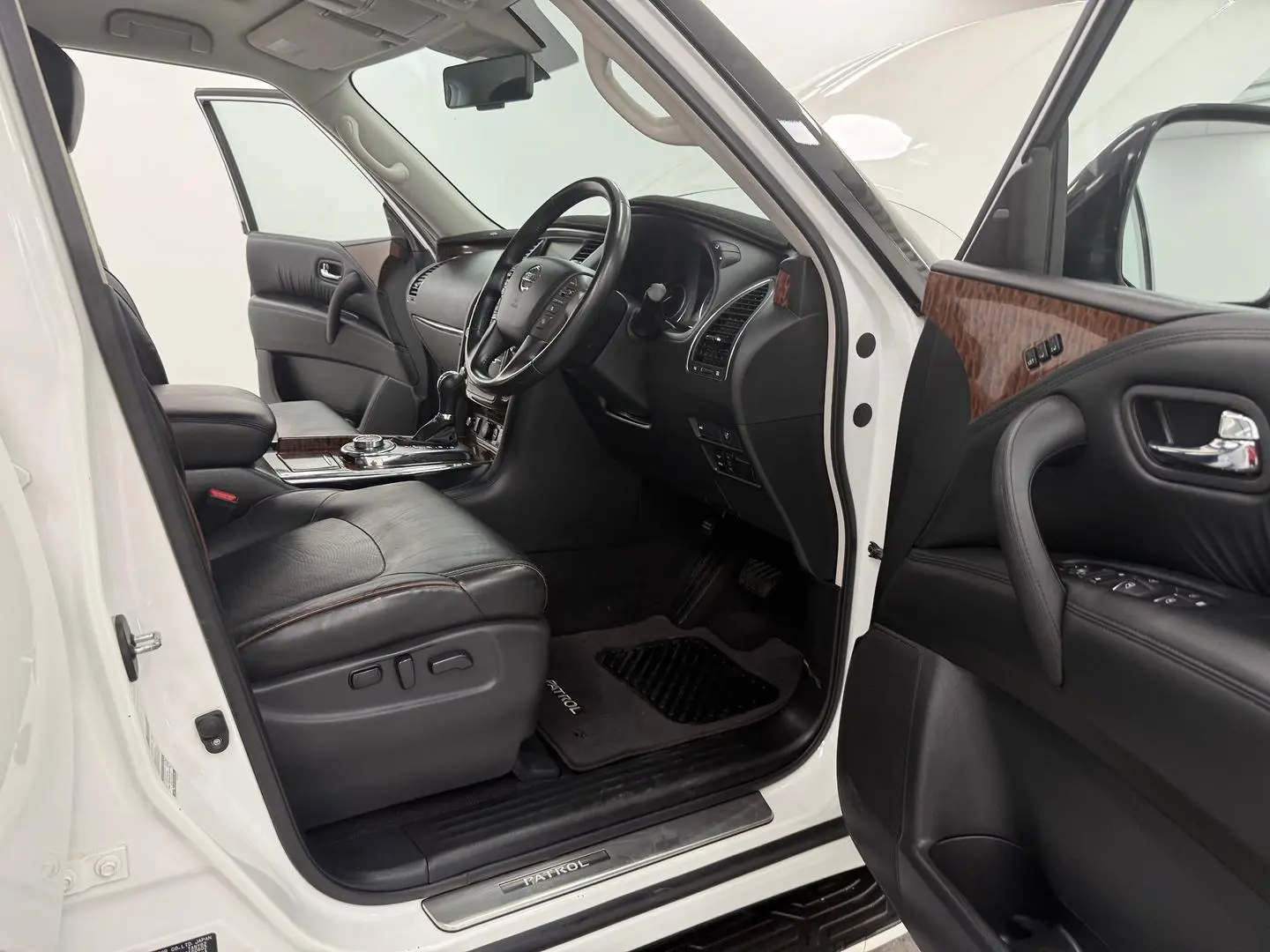 2020 Nissan Patrol Gallery Image 23