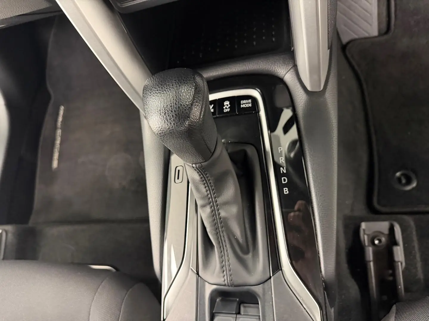 2023 Toyota Corolla Cross Gallery Image 19