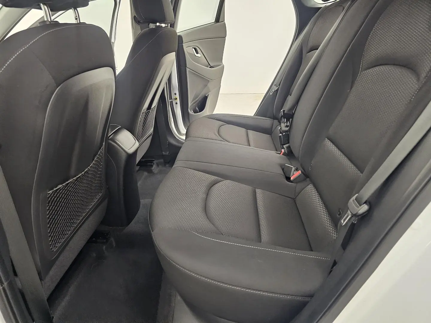 2020 Hyundai i30 Gallery Image 15