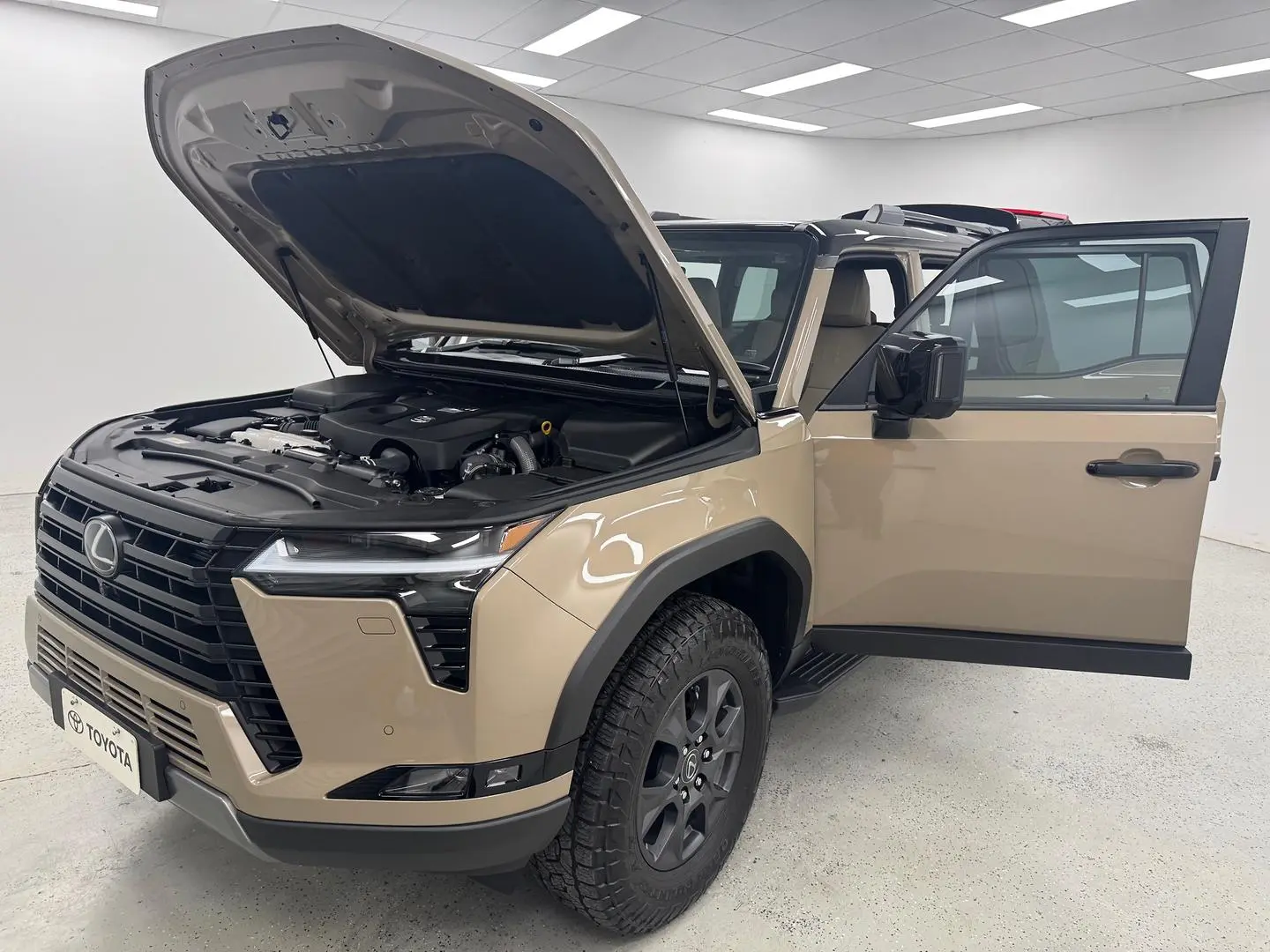 2024 Lexus GX Gallery Image 12