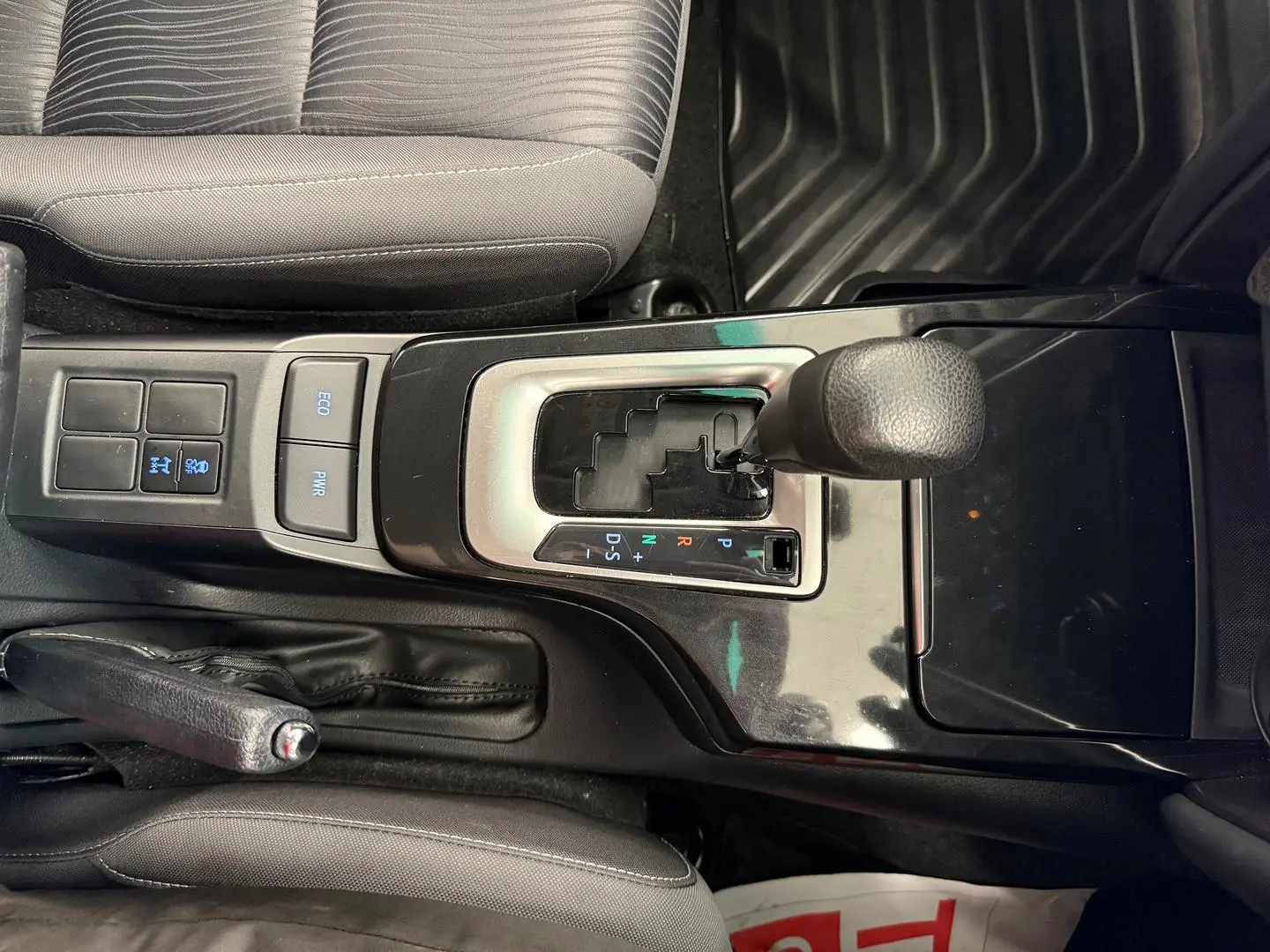 2024 Toyota Fortuner Gallery Image 36