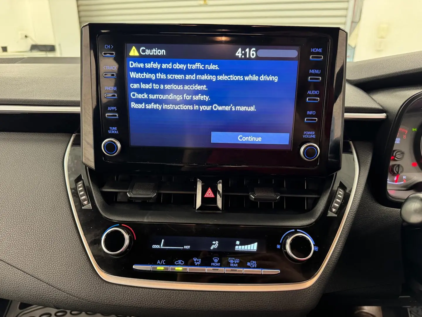 2020 Toyota Corolla Gallery Image 20