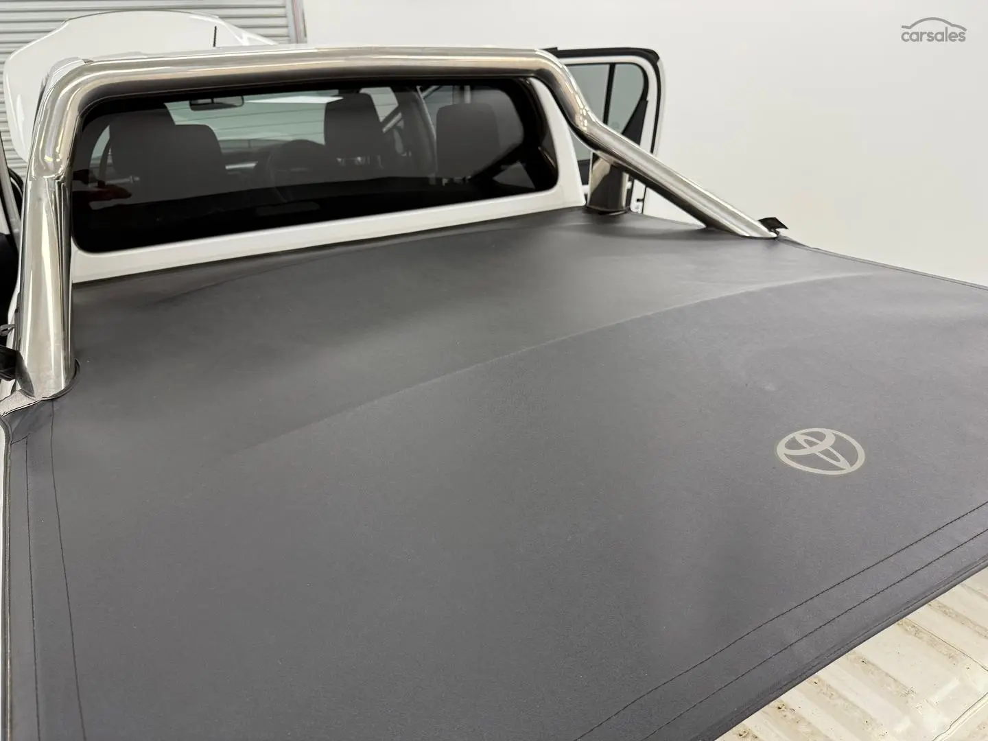 2017 Toyota Hilux Gallery Image 15