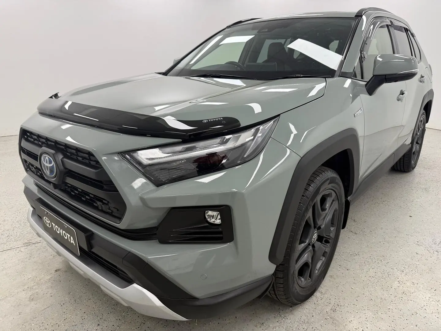 2022 Toyota RAV4 Gallery Image 7