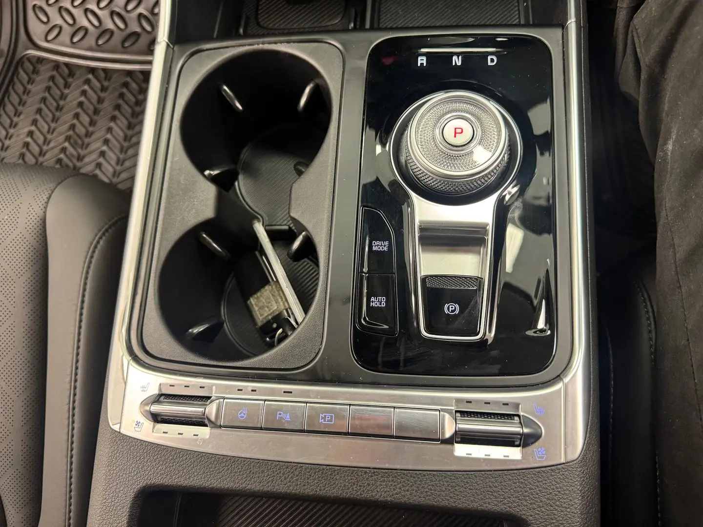 2024 Kia Carnival Gallery Image 26