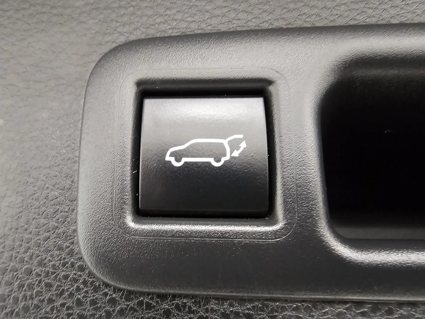 2024 Toyota Kluger Gallery Image 18