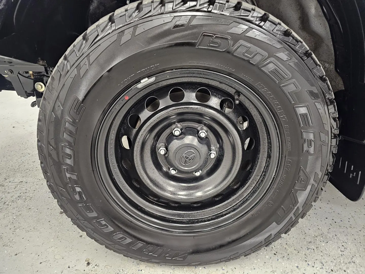 2022 Toyota Hilux Gallery Image 9