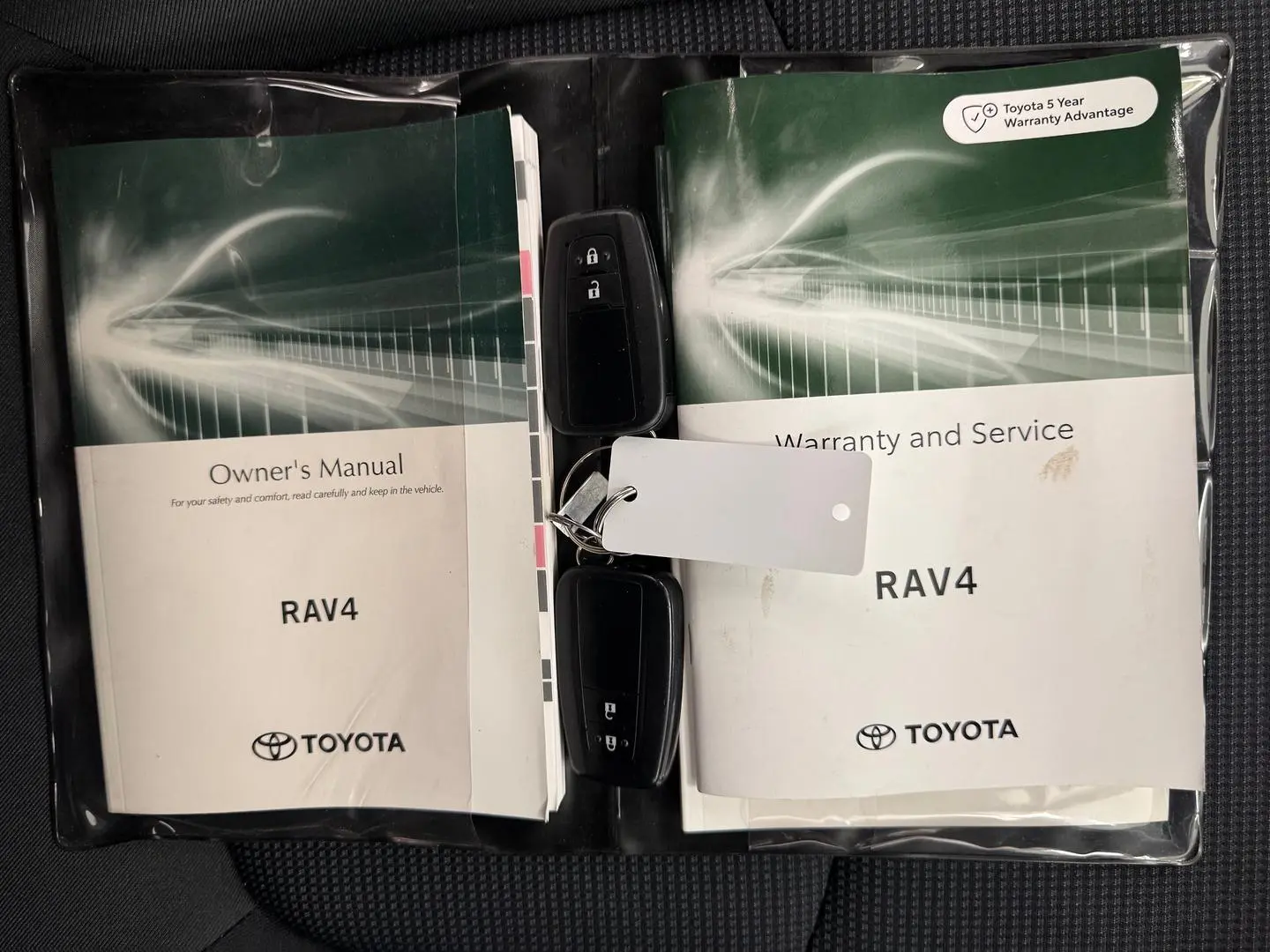 2022 Toyota RAV4 Gallery Image 30