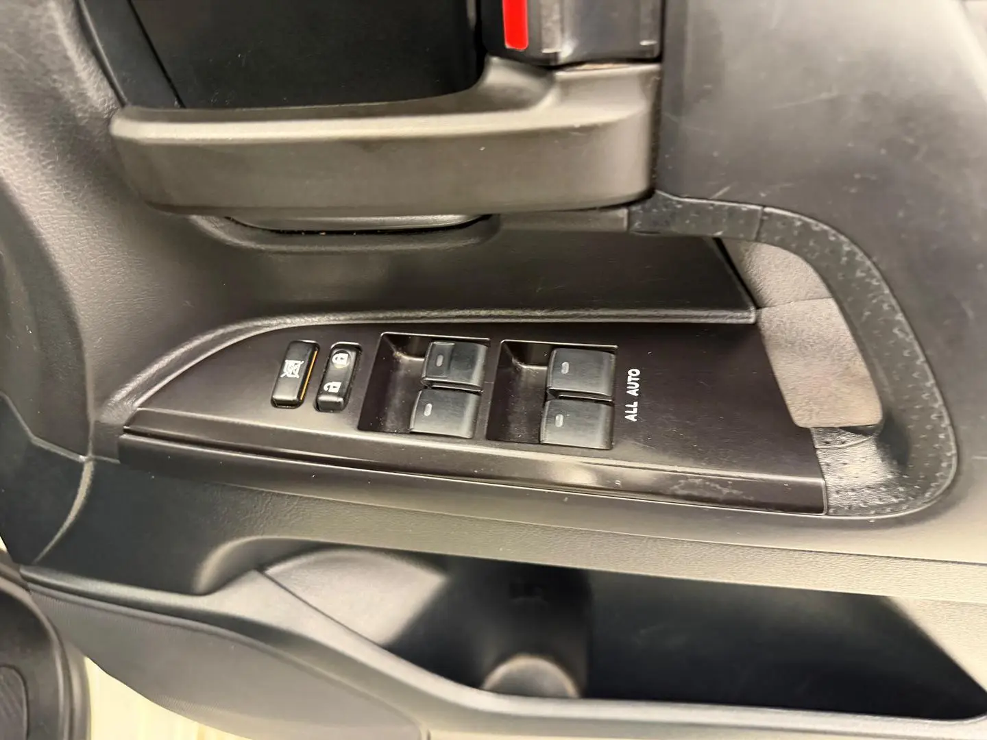 2020 Toyota Landcruiser Gallery Image 21