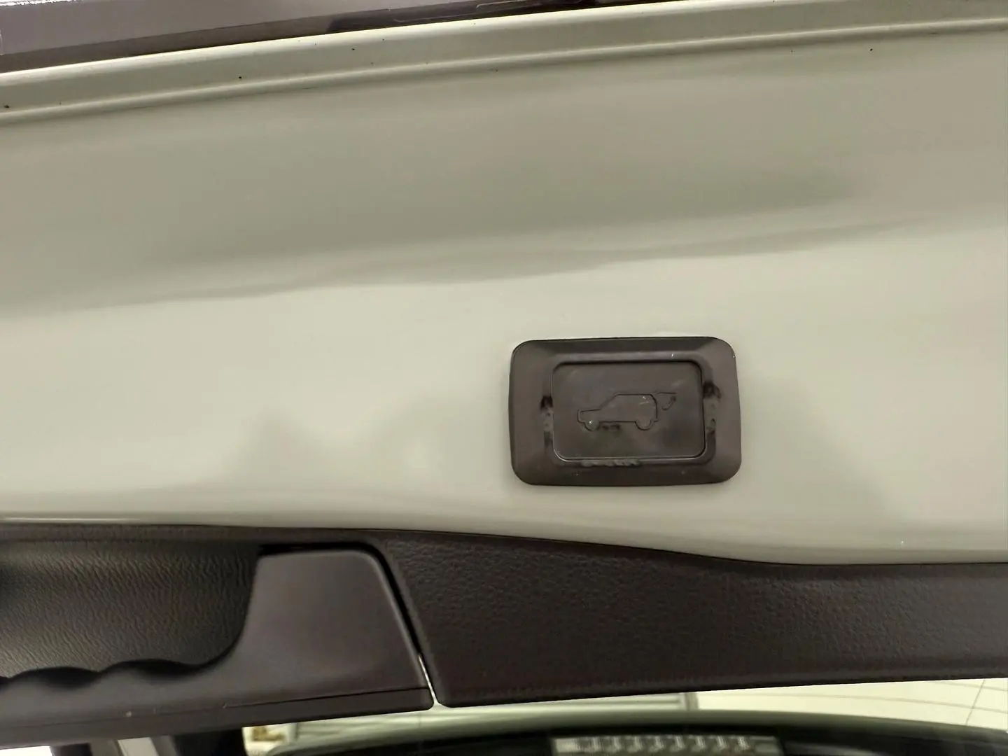 2022 Toyota RAV4 Gallery Image 15