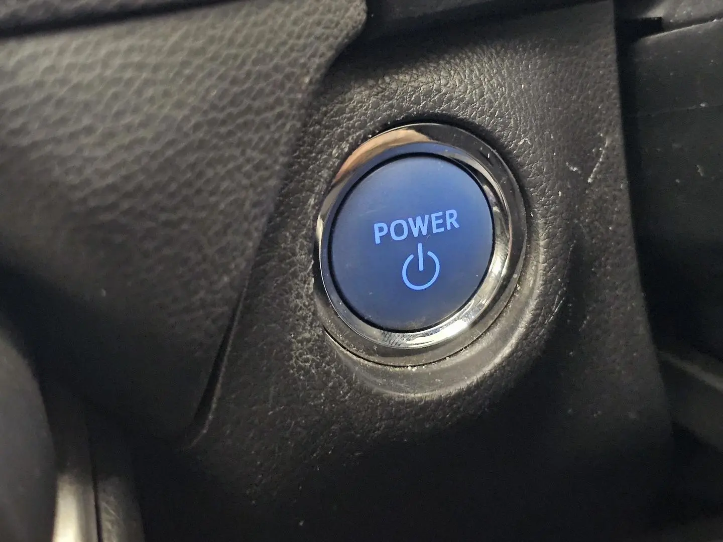 2022 Toyota RAV4 Gallery Image 35