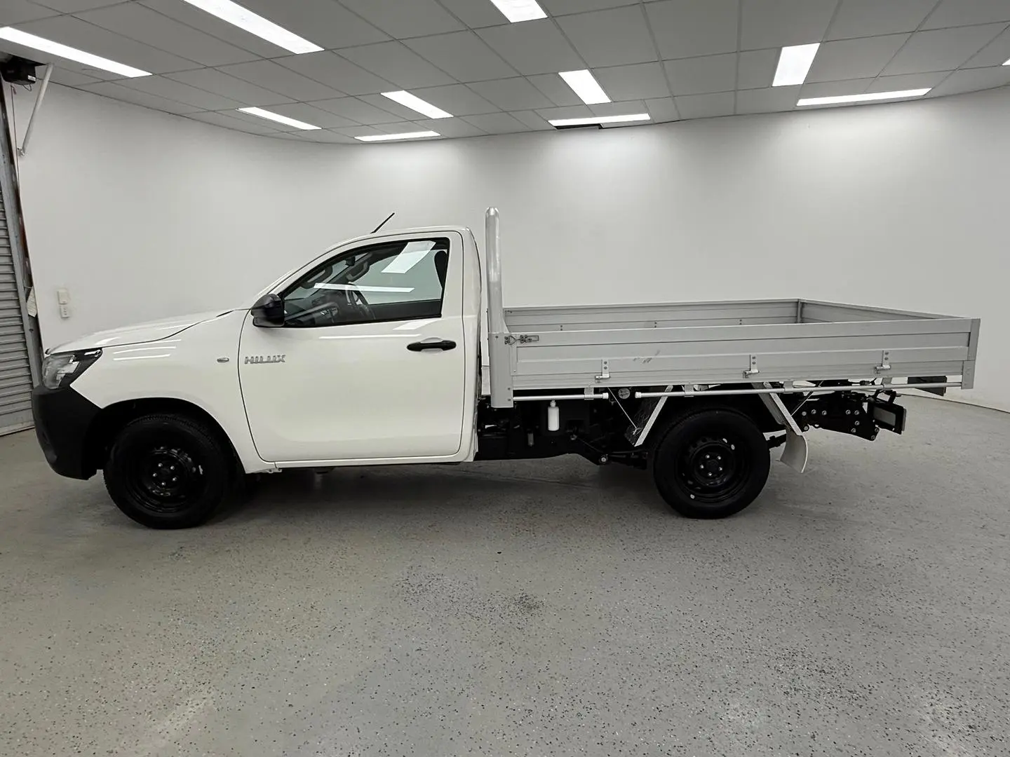 2020 Toyota Hilux Gallery Image 6