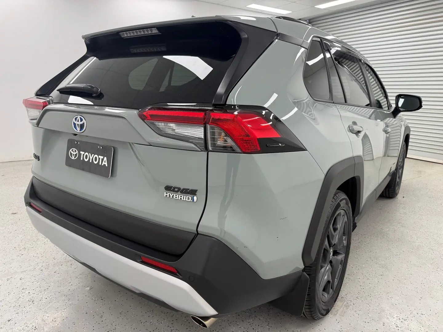 2022 Toyota RAV4 Gallery Image 3