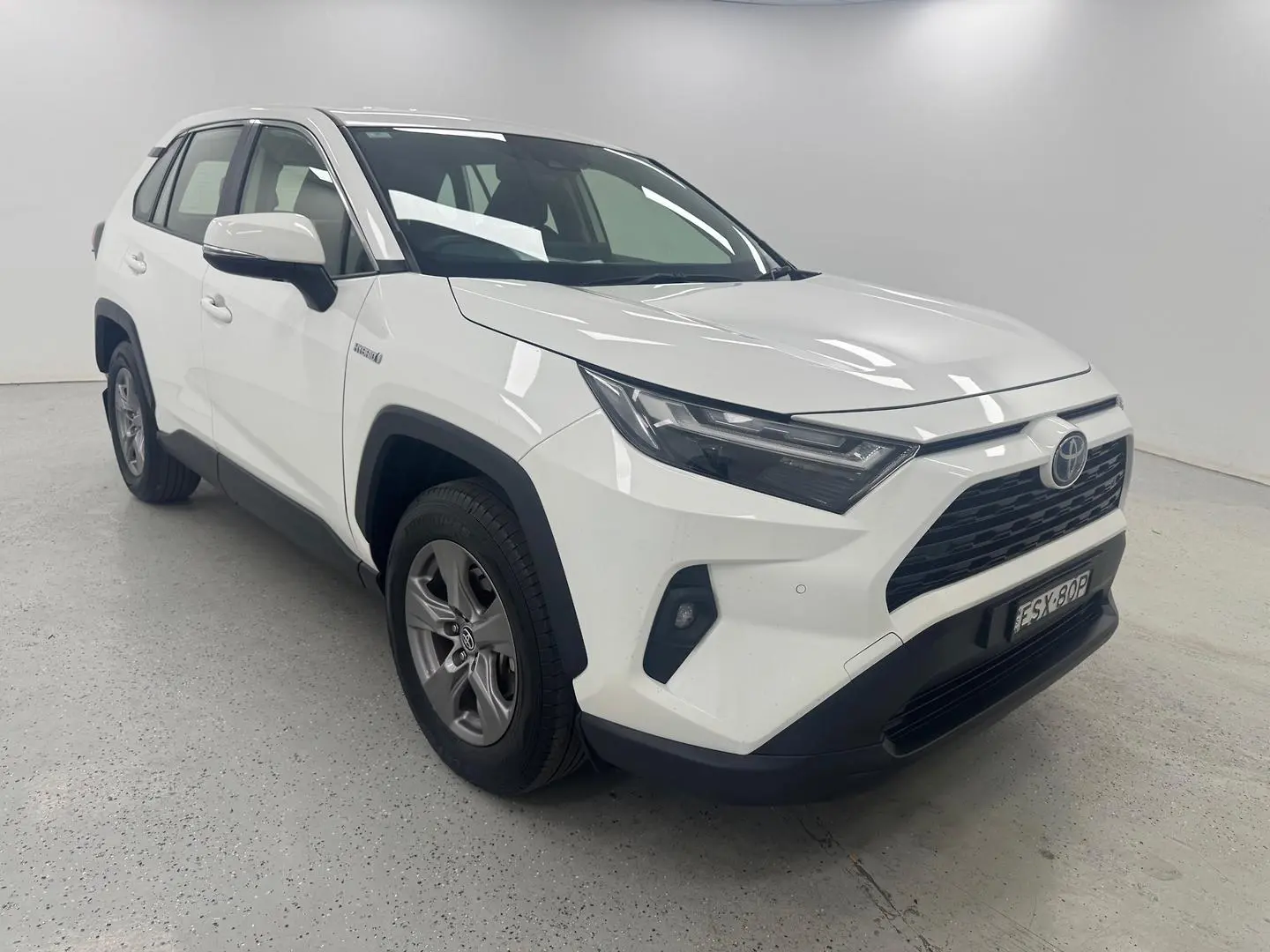 2022 Toyota RAV4 Gallery Image 1